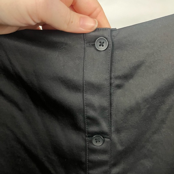 Universal Standard Women's Louise Long Sleeve Black Button Back Satin Blouse- 3X - Picture 7 of 9